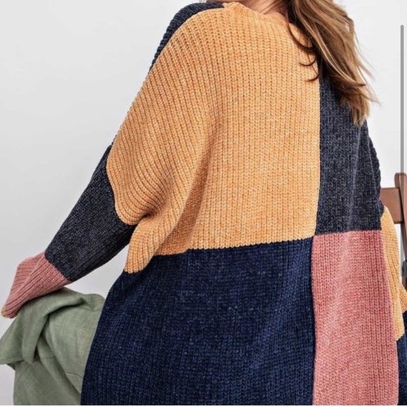 Easel Chenille Color Block Oversized Sweater - Picture 2 of 10